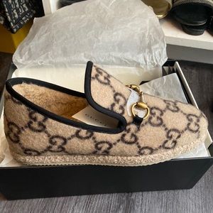 Brand New Women’s Gucci GG Wool Loafers